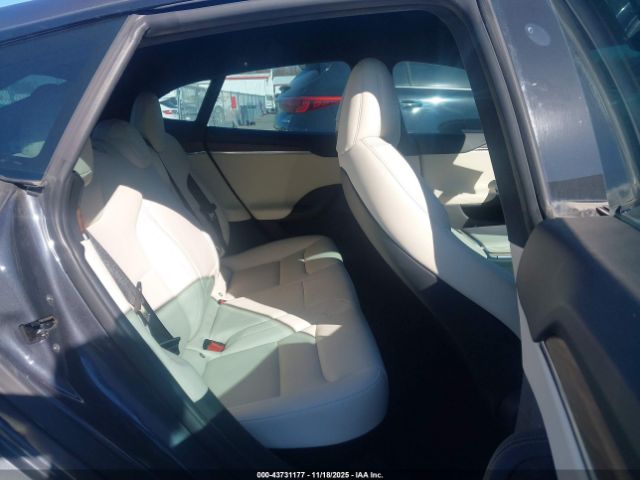 Tesla Model S Dual Motor All-wheel Drive Image 11