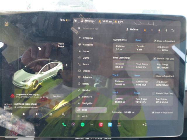 Tesla Model 3 Rear-wheel Drive Image 13