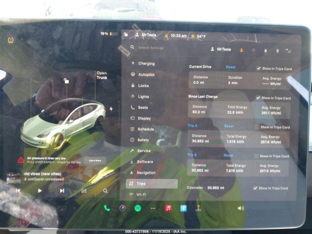 Tesla Model 3 Rear-wheel Drive Image 13