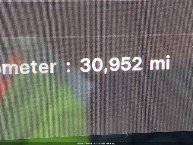 Tesla Model 3 Rear-wheel Drive Image 14