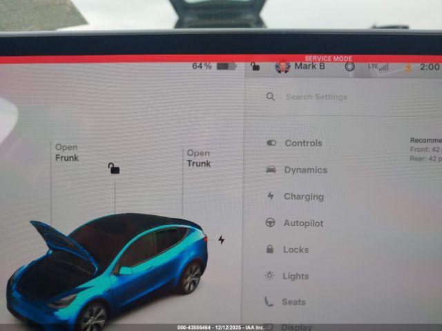 Tesla Model Y Long Range Dual Motor All-wheel Drive Image 11