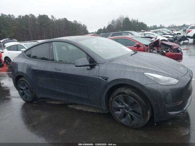 Tesla Model Y Long Range Dual Motor All-wheel Drive Image 11