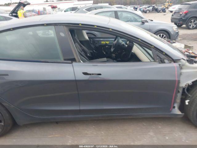 Tesla Model 3 Performance Dual Motor All-wheel Drive Image 16