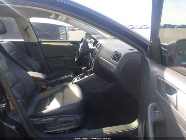 Volkswagen Jetta 1.8t Se Image 3