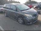 Toyota Sienna Le V6 Image 1