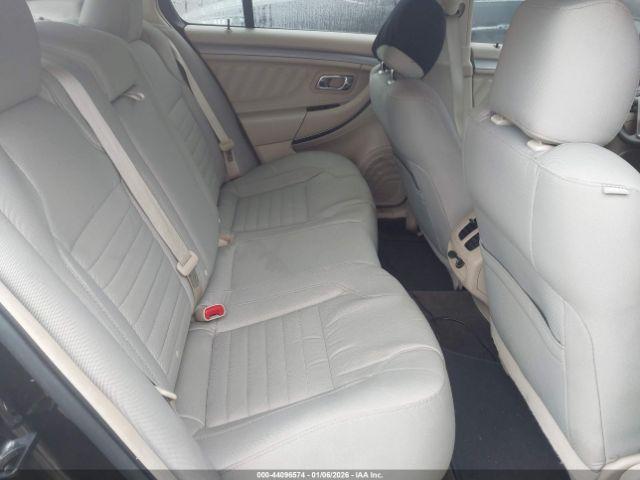 Ford Taurus Se Image 12