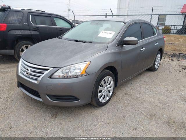 Nissan Sentra S Image 2