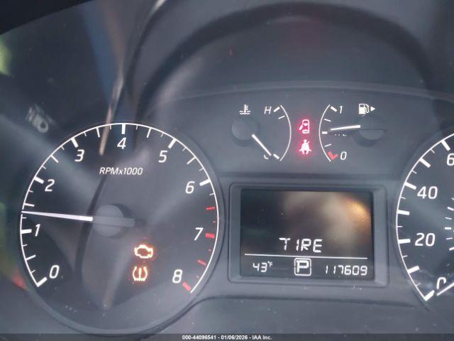 Nissan Sentra S Image 7