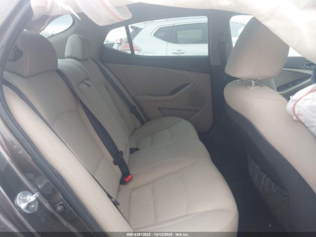 Kia Optima Lx Image 4