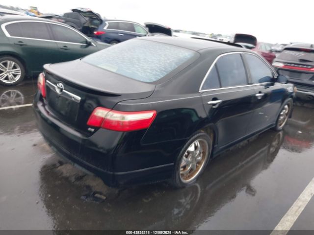 Toyota Camry Se Image 2