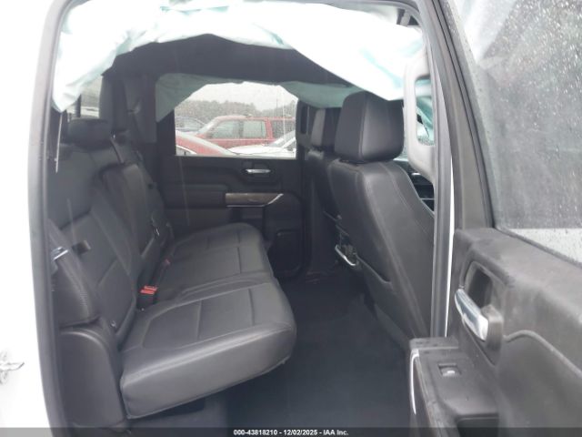 Chevrolet Silverado 2500 Image 5