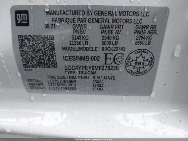 Chevrolet Silverado 2500 Image 8