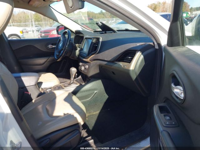 Jeep Cherokee Latitude Image 5