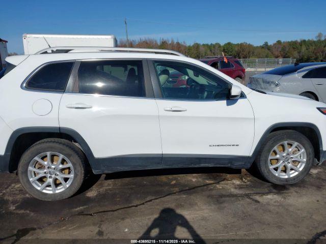 Jeep Cherokee Latitude Image 13