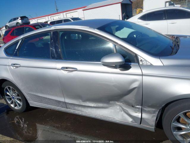 Ford Fusion Se Image 17