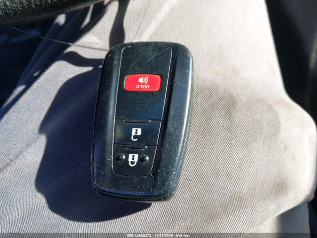 Toyota RAV4 Xle Image 5