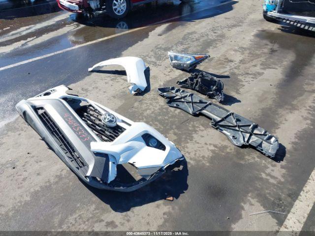 Toyota RAV4 Xle Image 7