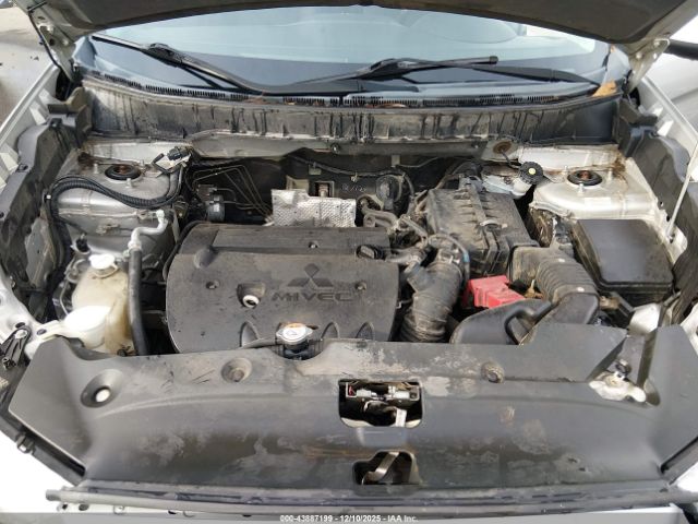 Mitsubishi Outlander Es Image 13