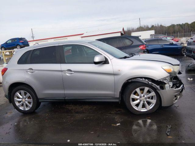 Mitsubishi Outlander Es Image 9