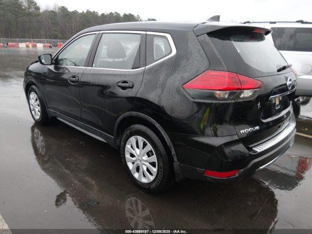Nissan Rogue S Image 5