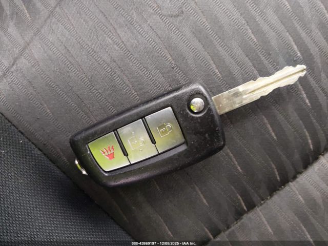 Nissan Rogue S Image 12