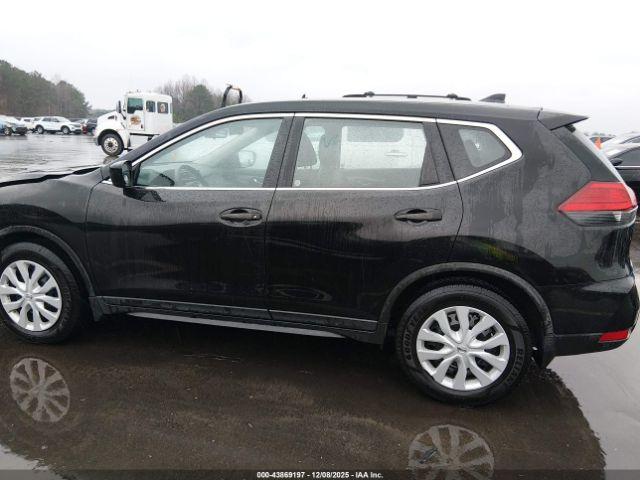 Nissan Rogue S Image 16