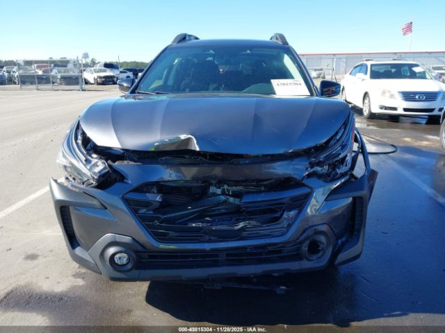 Subaru Outback Premium Image 16