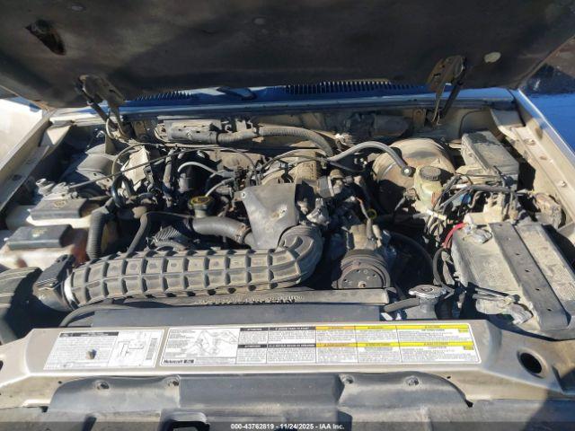 Ford Explorer Xls Image 8