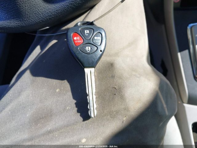 Toyota Corolla Le Image 8