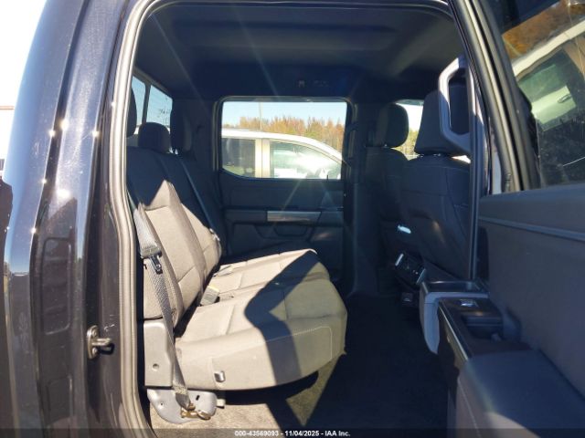 Ford F-150 Xlt Image 7