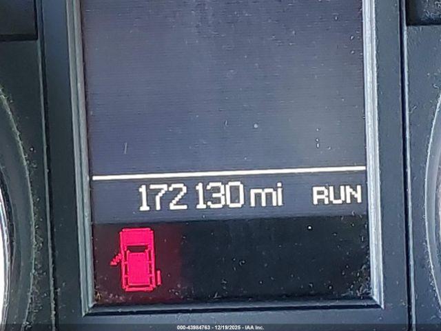 Chrysler Town & Country Touring-l Image 14