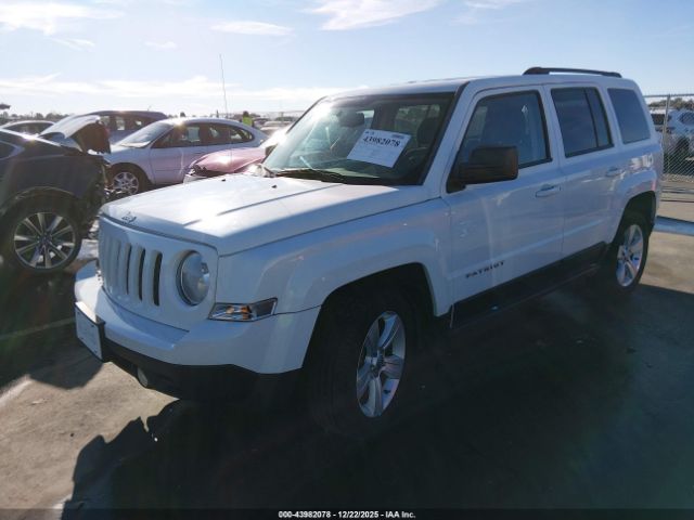 Jeep Patriot Latitude Image 3
