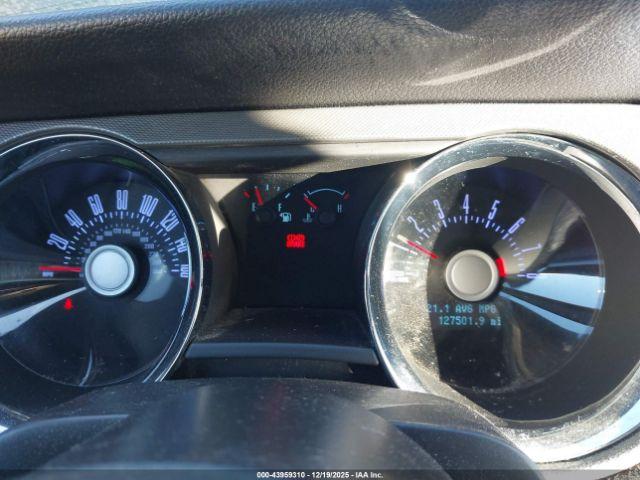 Ford Mustang V6 Image 16