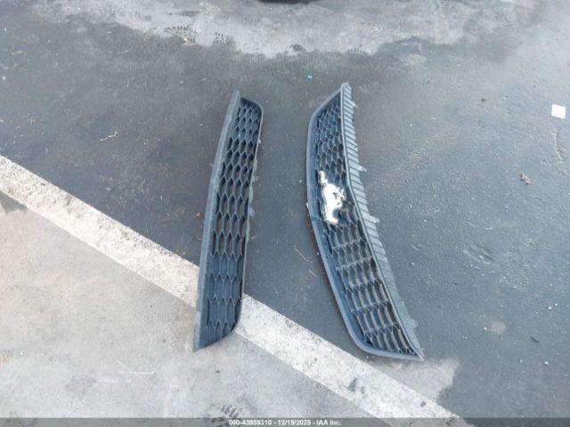 Ford Mustang V6 Image 9