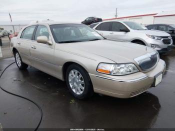  Salvage Lincoln Towncar