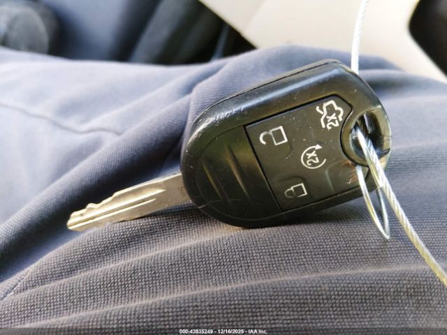 Ford Explorer Xlt Image 10