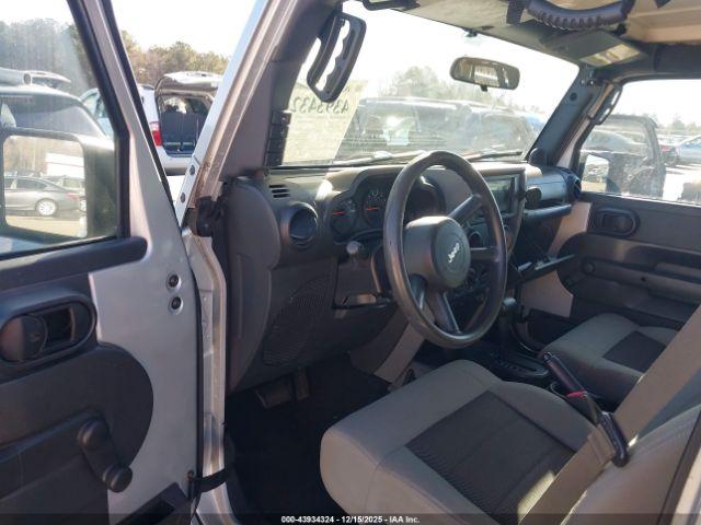 Jeep Wrangler Unlimited X Image 5