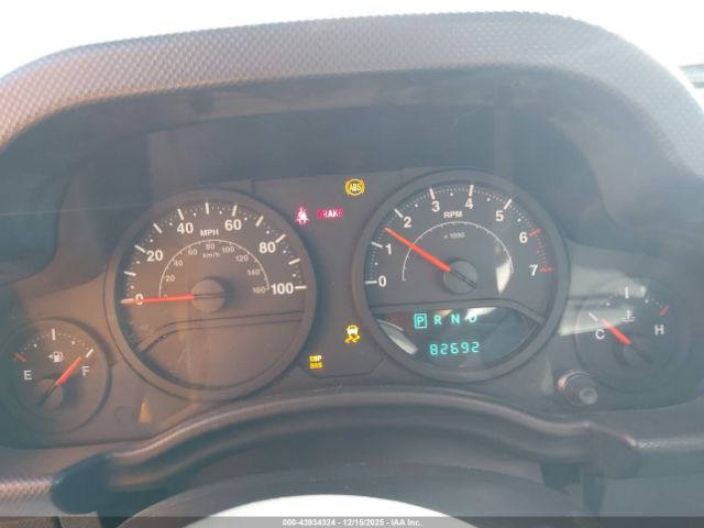 Jeep Wrangler Unlimited X Image 9