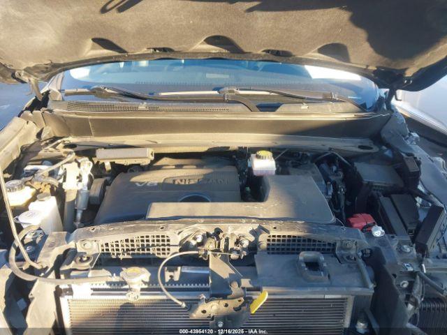 Nissan Pathfinder Platinum Image 5