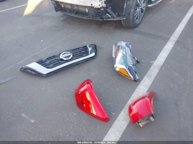 Nissan Pathfinder Platinum Image 7