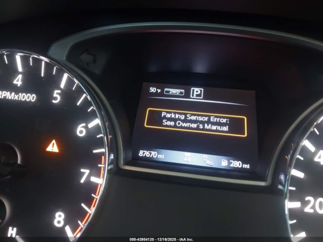 Nissan Pathfinder Platinum Image 9