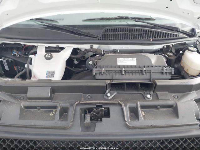 Chevrolet Express Rwd 2500 Extended Wheelbase Wt Image 11