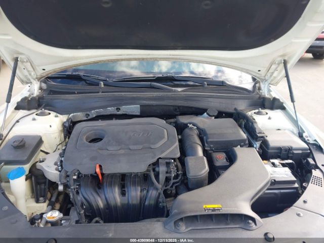 Kia Optima Lx Image 7