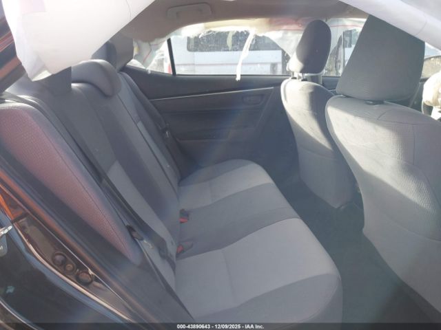 Toyota Corolla L Image 10