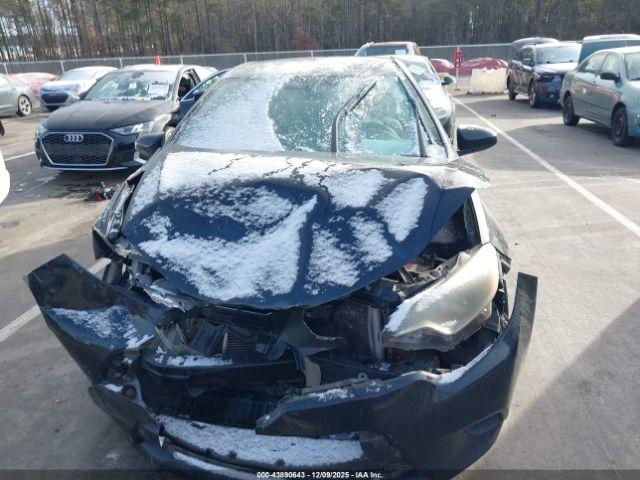 Toyota Corolla L Image 3