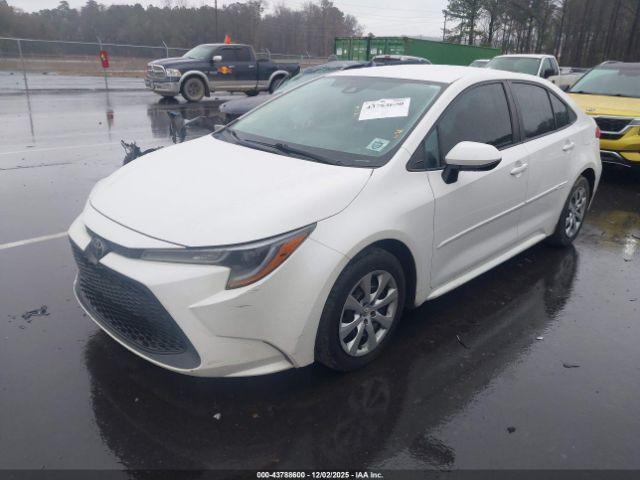 Toyota Corolla Le Image 3