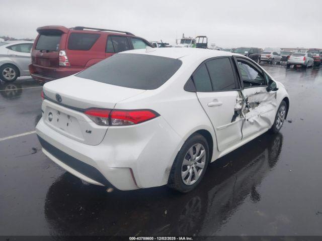 Toyota Corolla Le Image 4