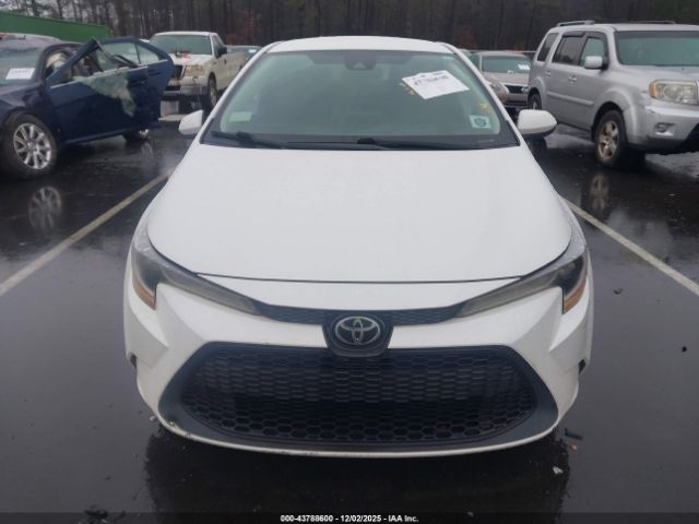 Toyota Corolla Le Image 11