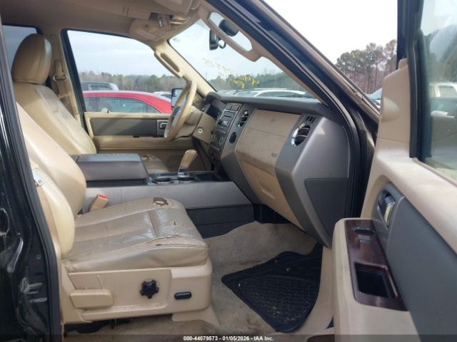 Ford Expedition Xlt Image 2