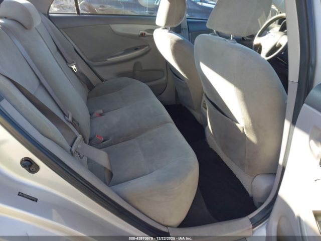 Toyota Corolla Le Image 16